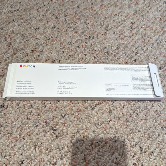 Apple Watch 44mm Pride Editien Braider Solo Loop Size 10 - Picture 2 of 4